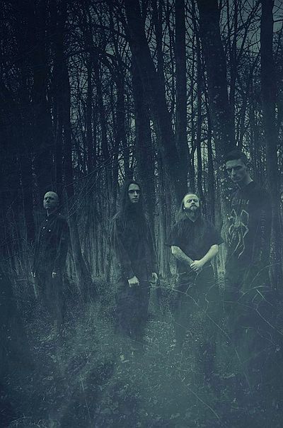 disloyal_band02